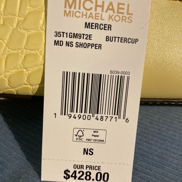 NWT~Michael Kors Mercer MD Crossbody Brand NEW Luxury Shoulder bag - Picture 3 of 16